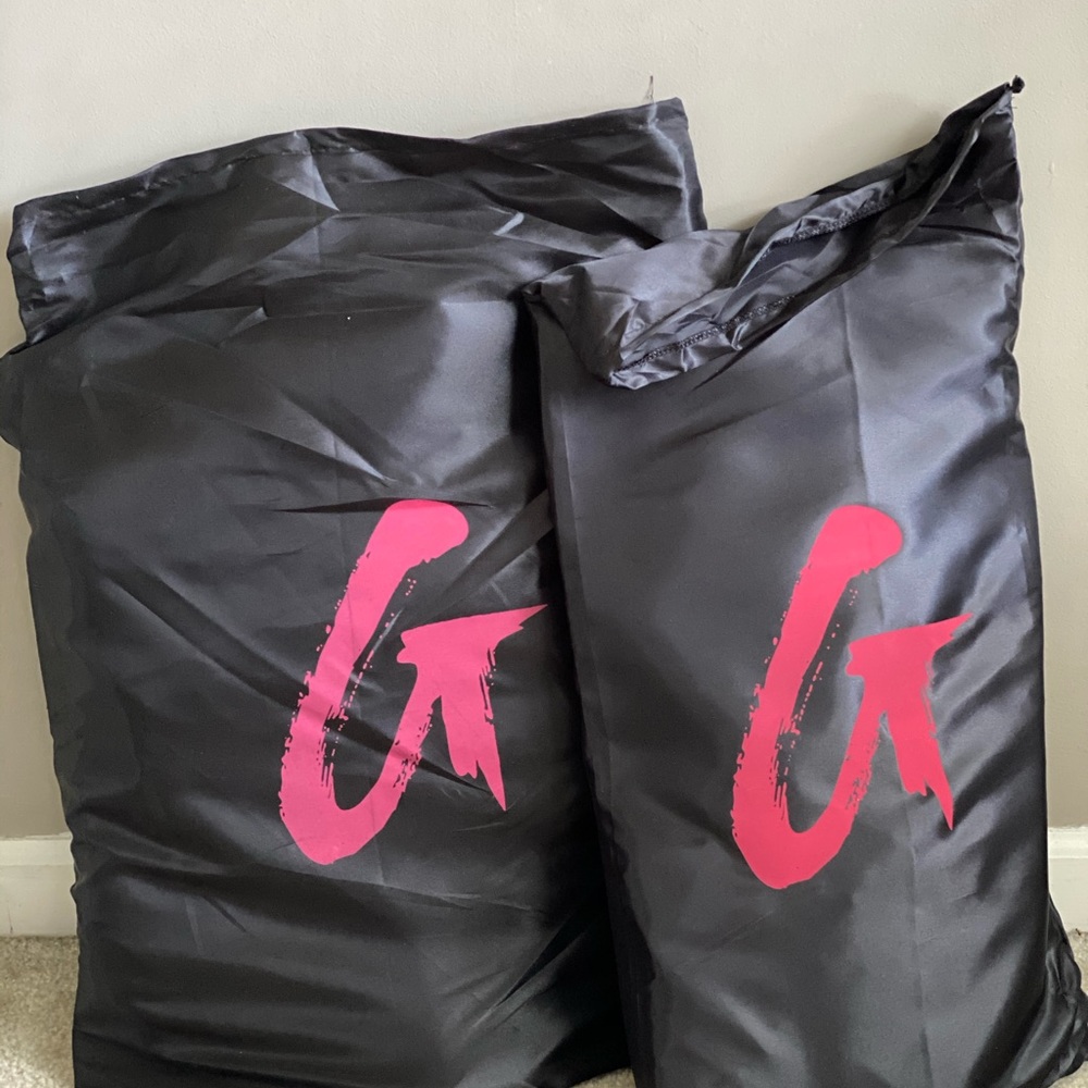 Mia Ray Glamaholic tote and duffel set